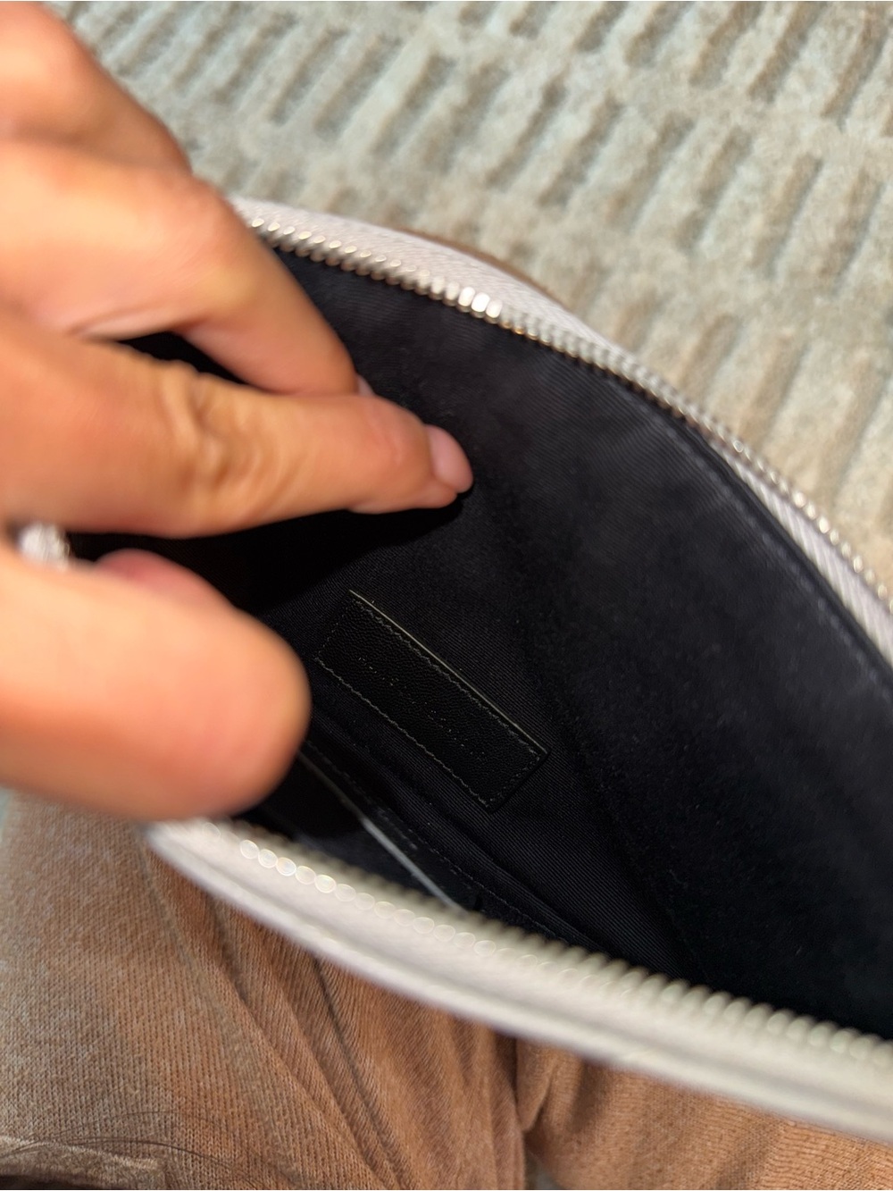 Saint Laurent Grey Pouch - Picture 4 of 8
